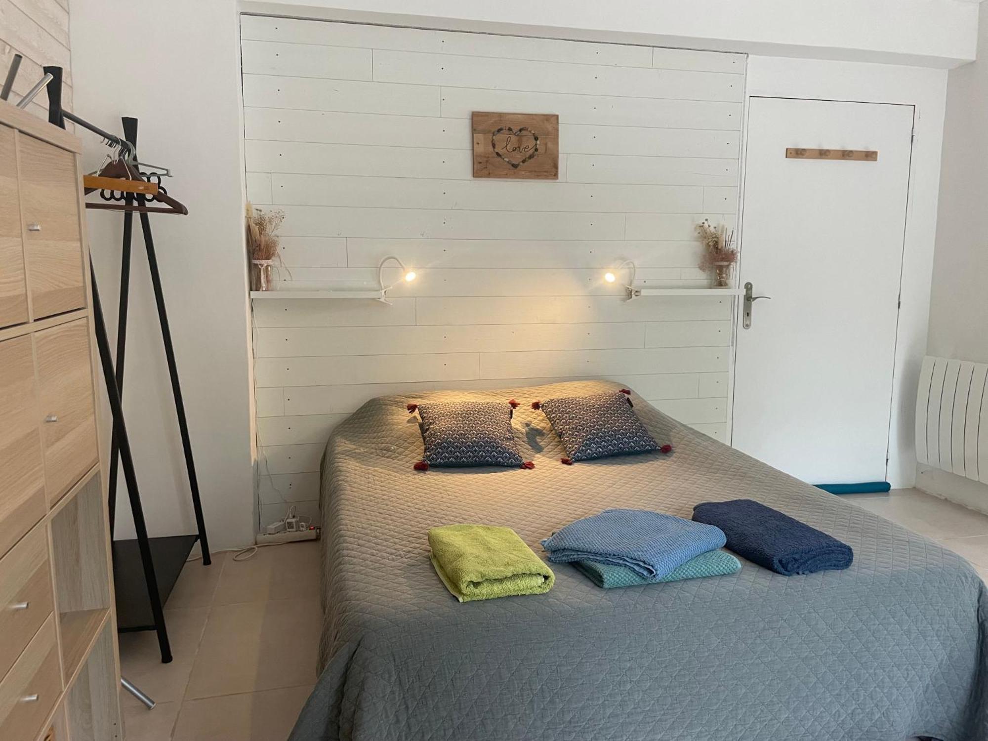 Maison D'Hotes Les Jardinettes En Luberon Villelaure 外观 照片